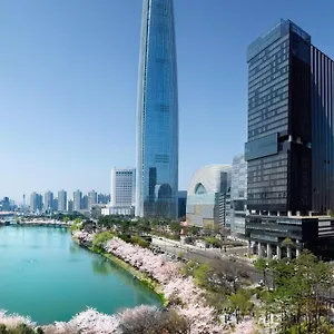 Sofitel Ambassador & فندق